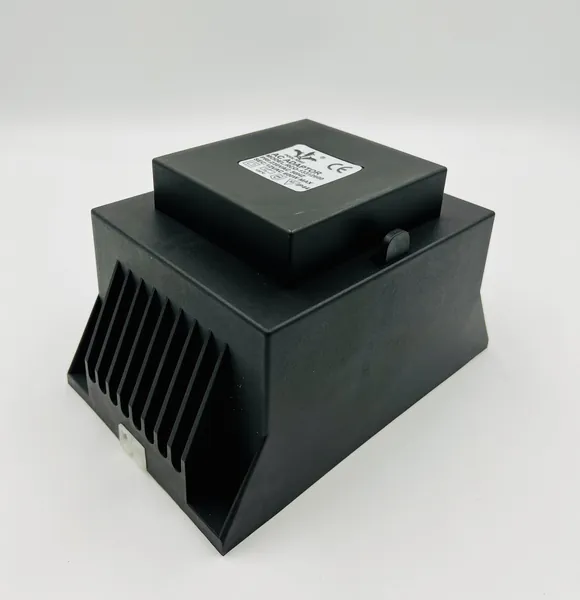 Трансформатор 600 Вт, 220/12В Pool King /T600/ арт. T600
