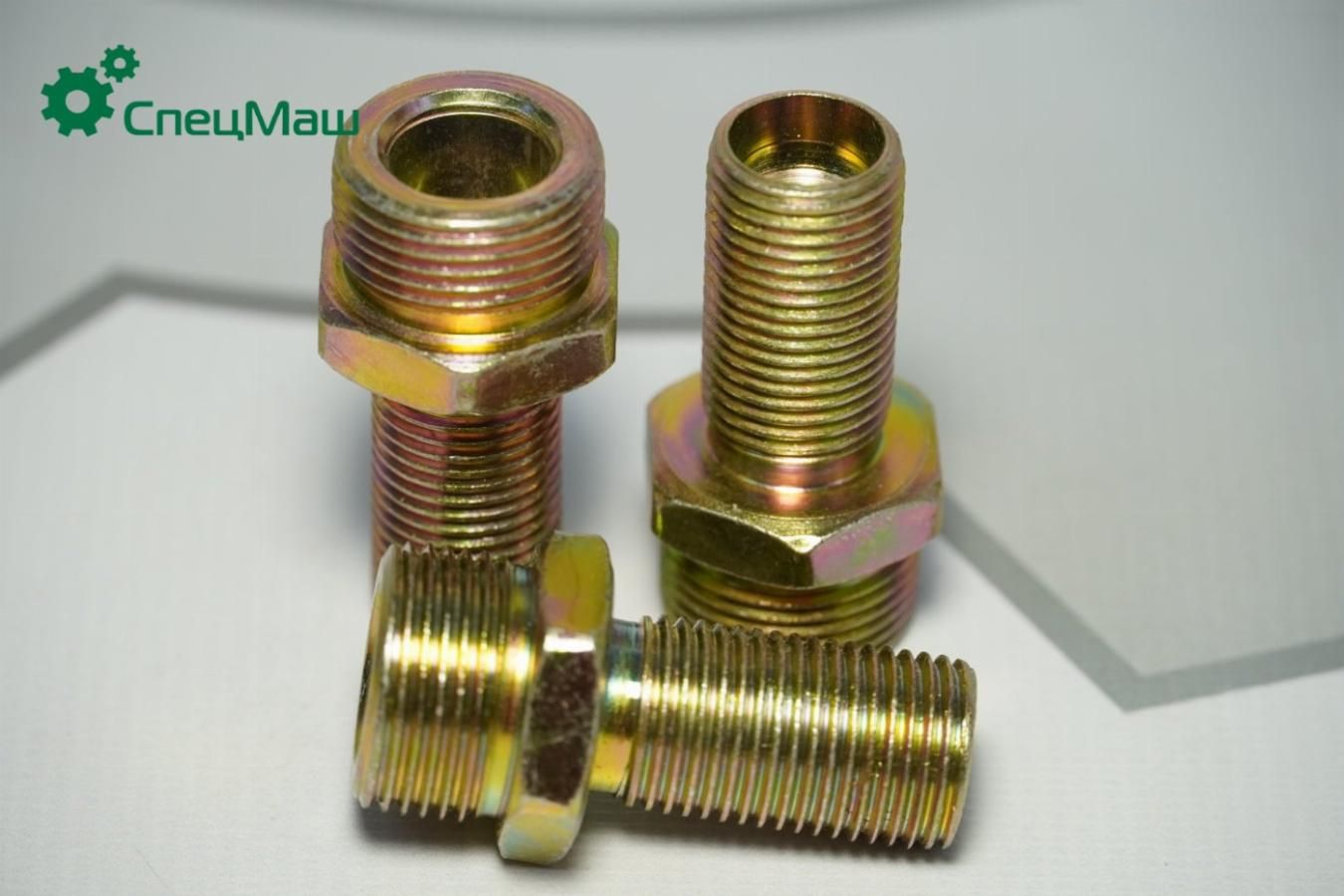 Штуцер переходник М16*М22 КАМАЗ (Спецмаш)