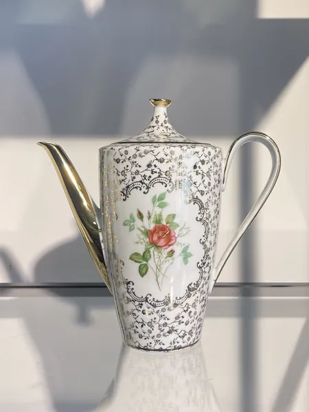 Винтаж, кофейник. Германия. Alka kunst (Alboth Kaiser). 22 см. Позолота, моховая роза.