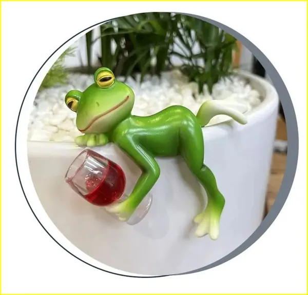 Фигурка садовая