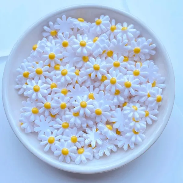 50pcs Мини маргаритка DIY маникюр аксессуары