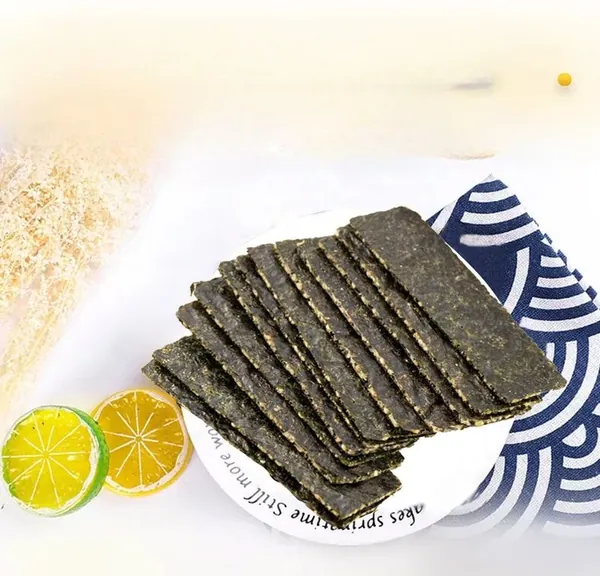 Ассорти нори с начинкой разных вкусов, хрустящая морская закуска