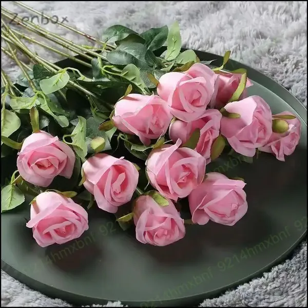 Искусственные розы / букет для кладбища (20 цветов)