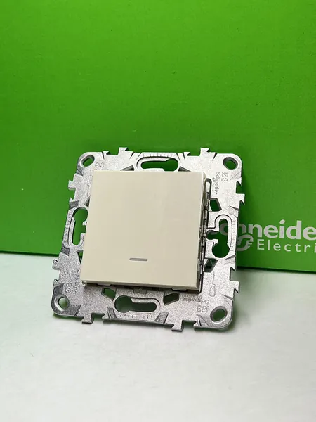 Переключатель одноклавишный с подсветкой Schneider Electric Unica New NU520344N