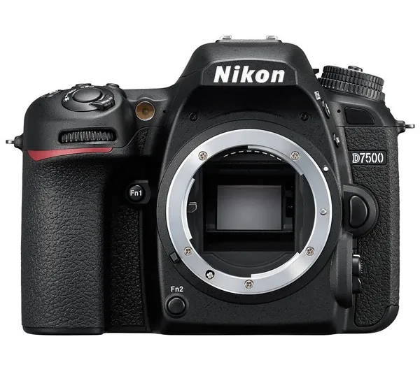 Фотоаппарат Nikon D7500 body